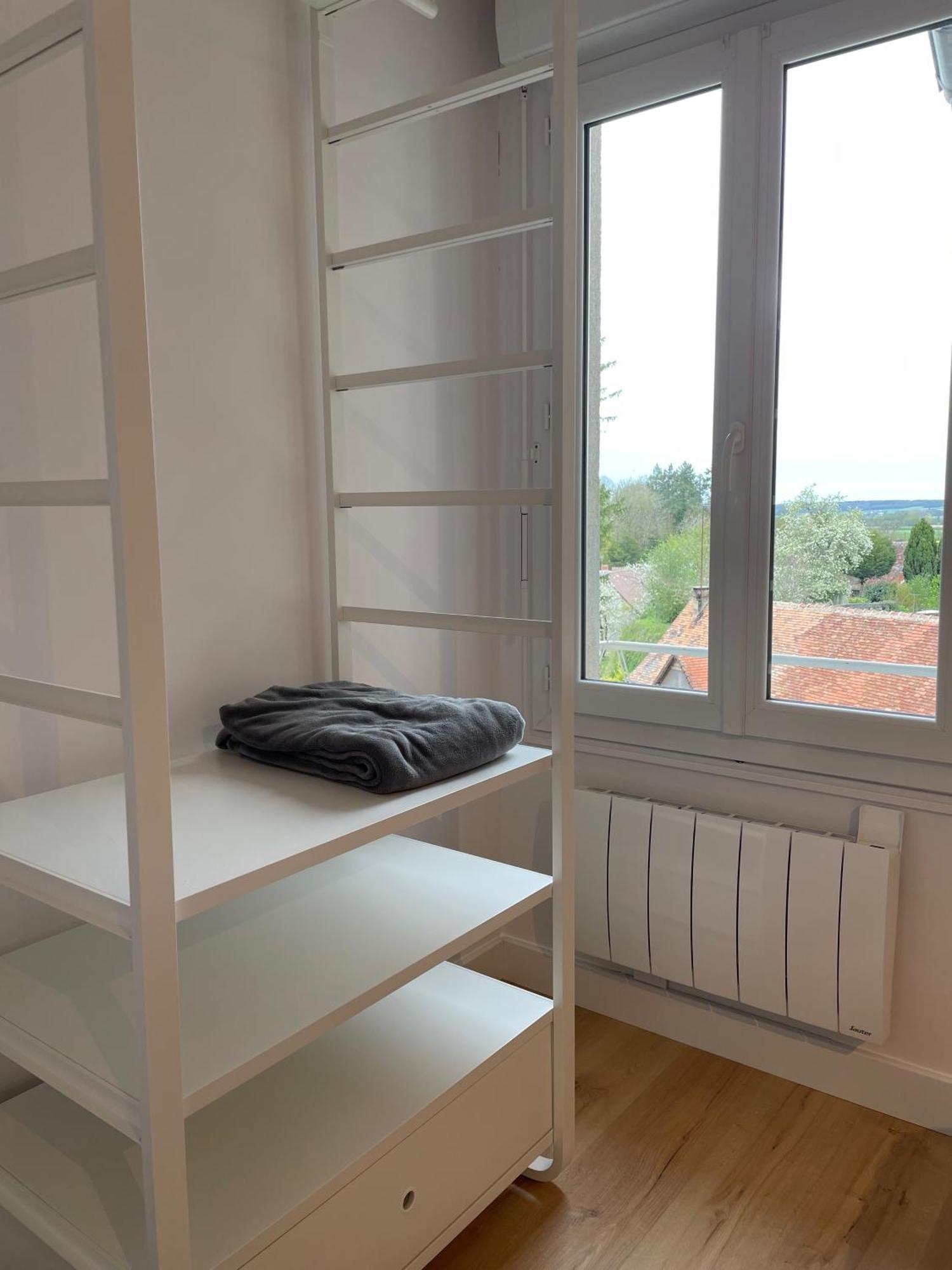 Meuble De Tourisme Dans Parc Arbore 1000M2 - Sejour-La-Roche Eperon La Roche-Posay Room photo